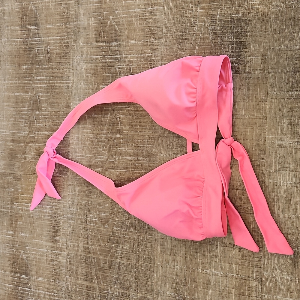 🆕️ Old Navy pink bikini top